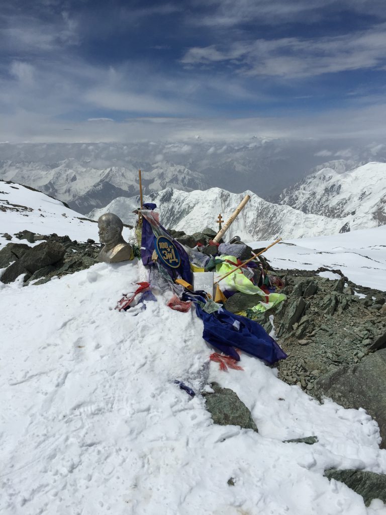 Lenin-Peak-summit
