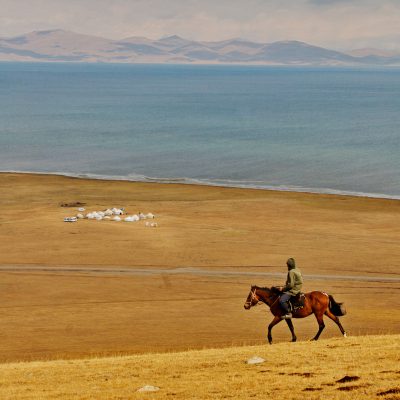 Son Kul Lake