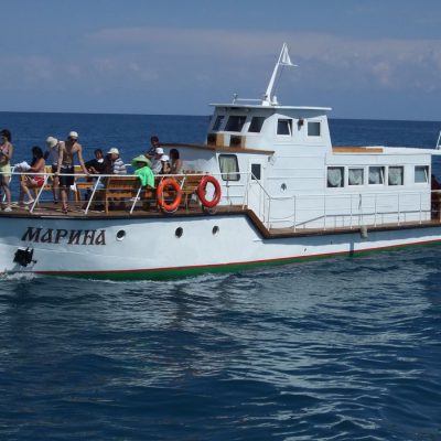 boat-riding-in-issyk-kul